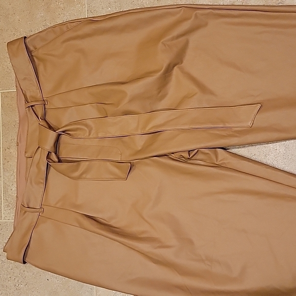 𝅺NEW! EXPRESS Tan Vegan Leather Pleated Tie Waist Ankle Pants Trousers XL. - Picture 4 of 7